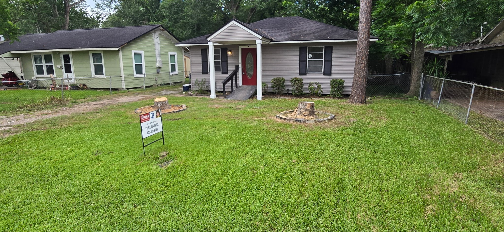 1014 North Arcola Street Angleton, TX 77515 - Photo 2 of 12