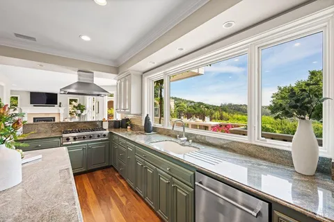 $5,250,000 | 82 McNear Drive, San Rafael, CA 94901