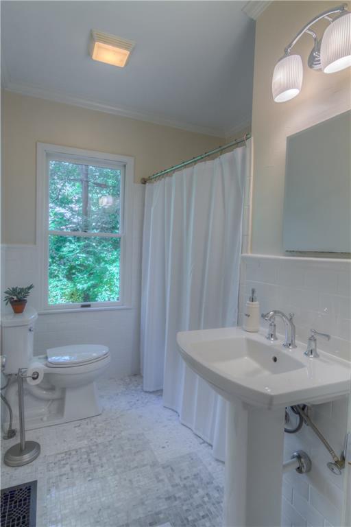 7035 Dover Road Indianapolis, IN 46220 - Photo 14 of 20 Gallery Image 14