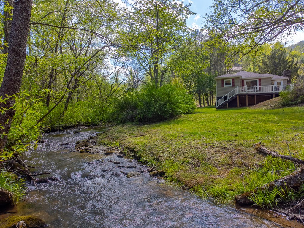 1303 Atoah Road Robbinsville, NC 28771 - Photo 45 of 62