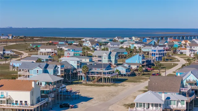 $610,000 | 12903 Buccaneer Parkway, Freeport, TX 77541