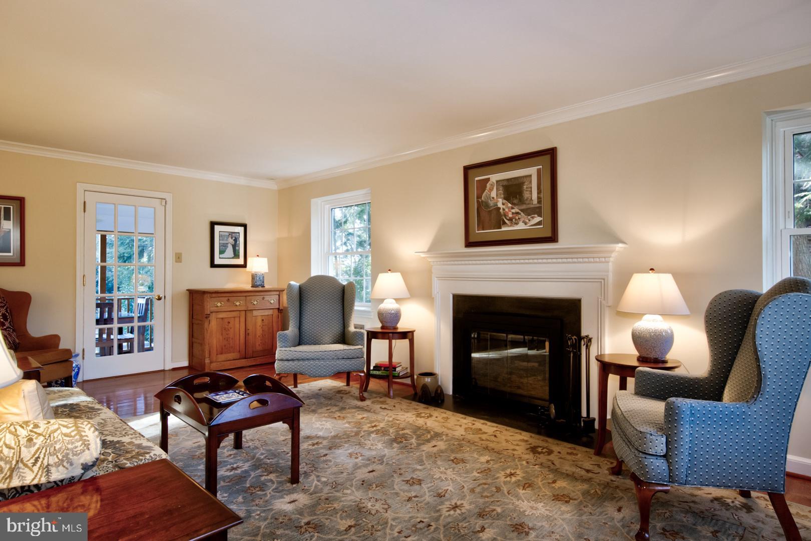 37 Woodcroft Road Havertown, PA 19083 - Photo 7 of 26 Living Room