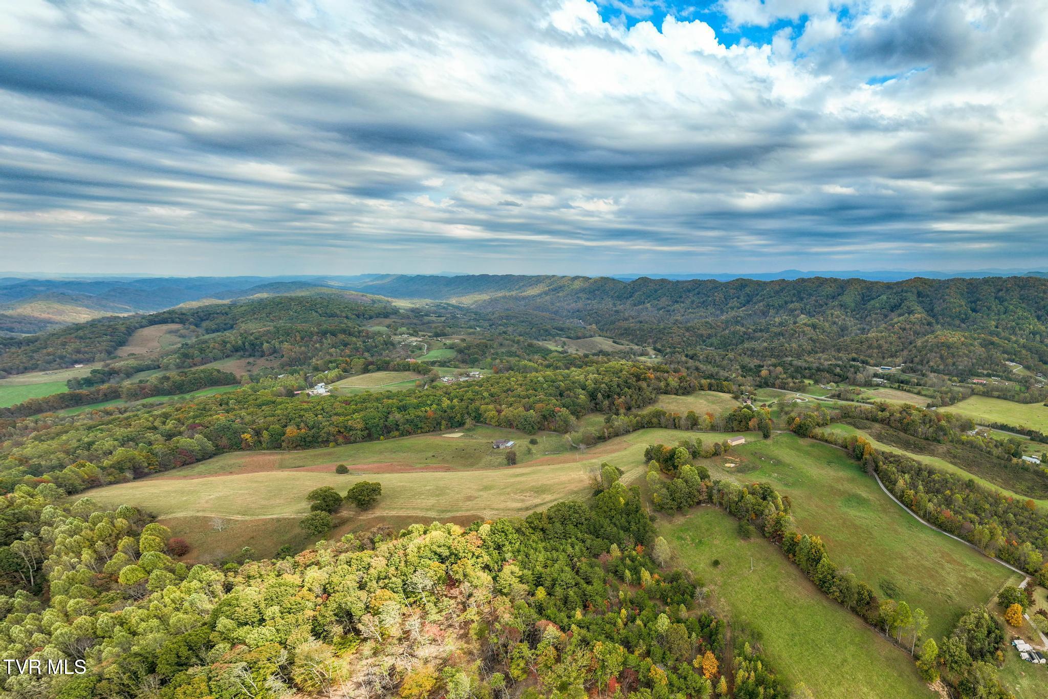 348 Clinch Valley Road Eidson, TN 37731 - Photo 21 of 120 348 Clinch Valley Rd (12 of 116)
