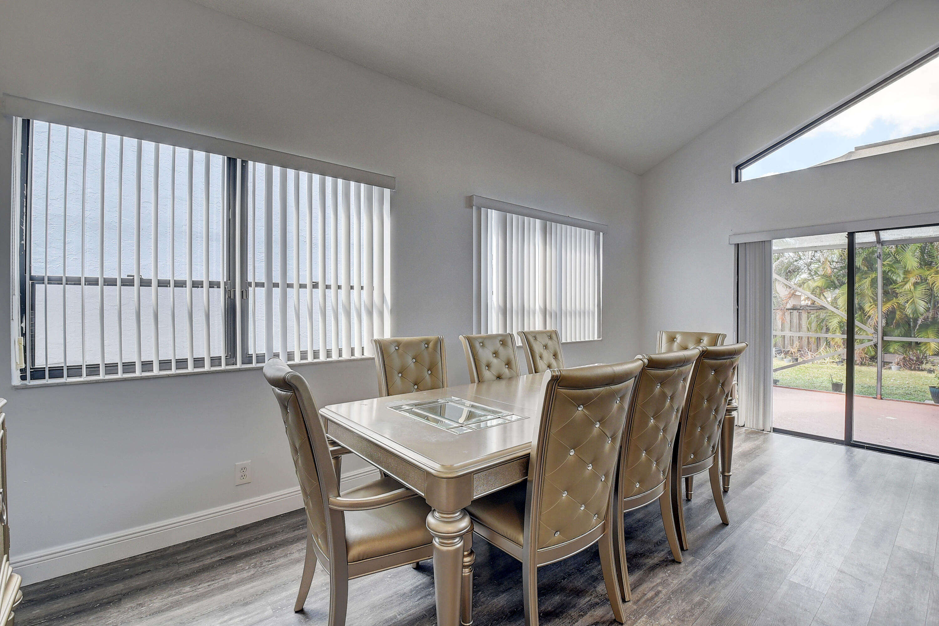 8559 Shawe Way Boca Raton, FL 33433 - Photo 14 of 28 Dinning Room