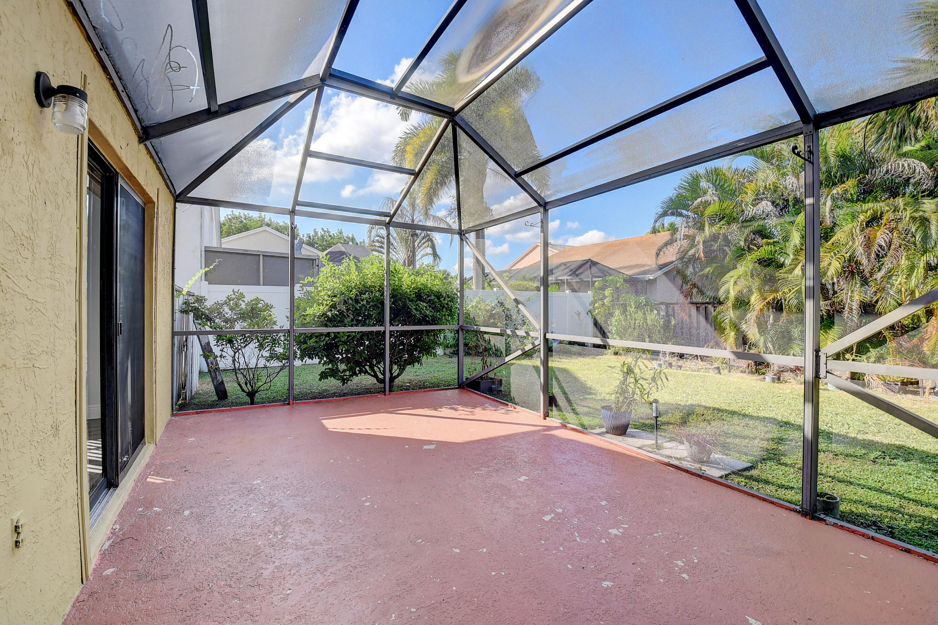 8559 Shawe Way Boca Raton, FL 33433 - Photo 26 of 28 Patio