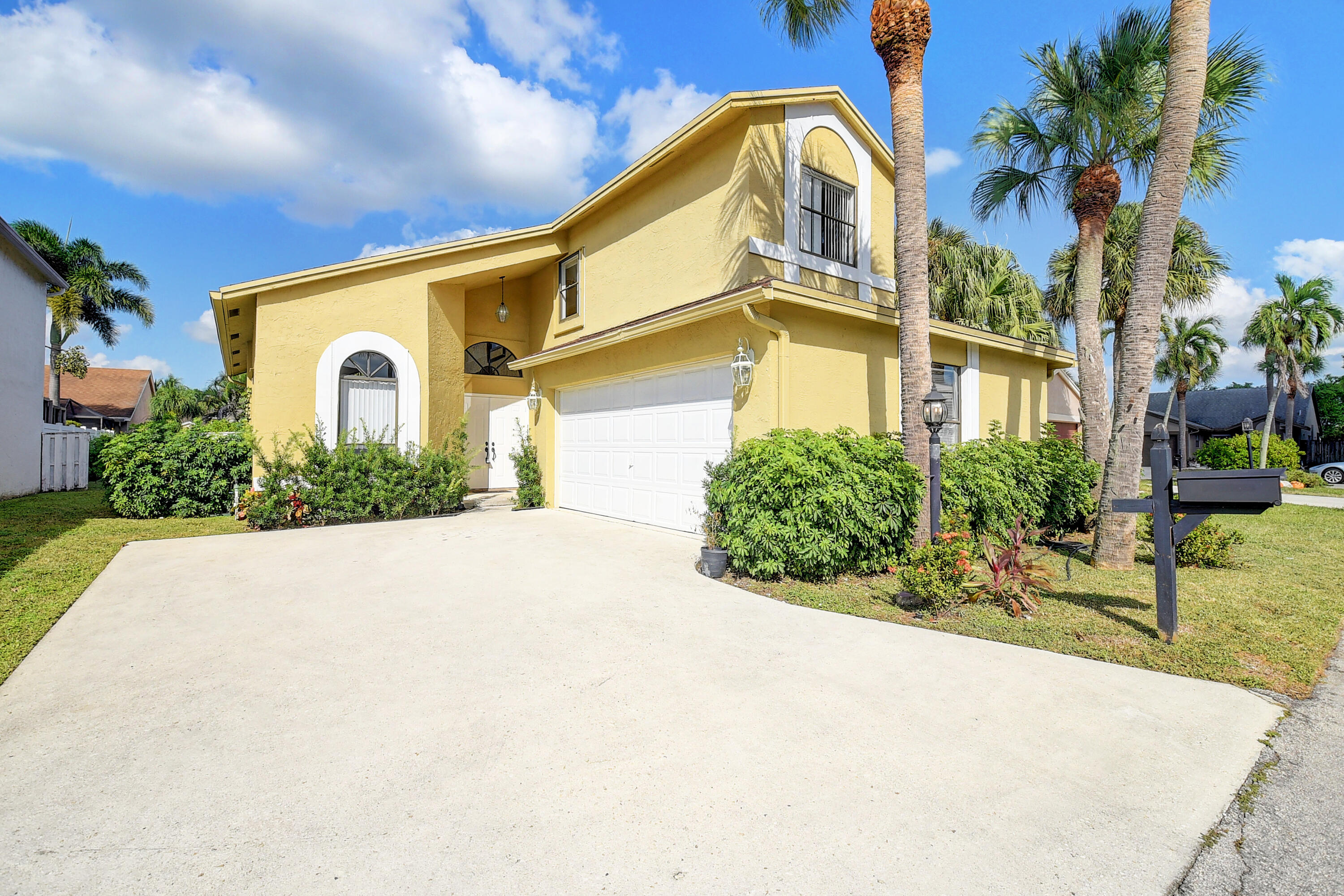 8559 Shawe Way Boca Raton, FL 33433 - Photo 27 of 28 Exterior