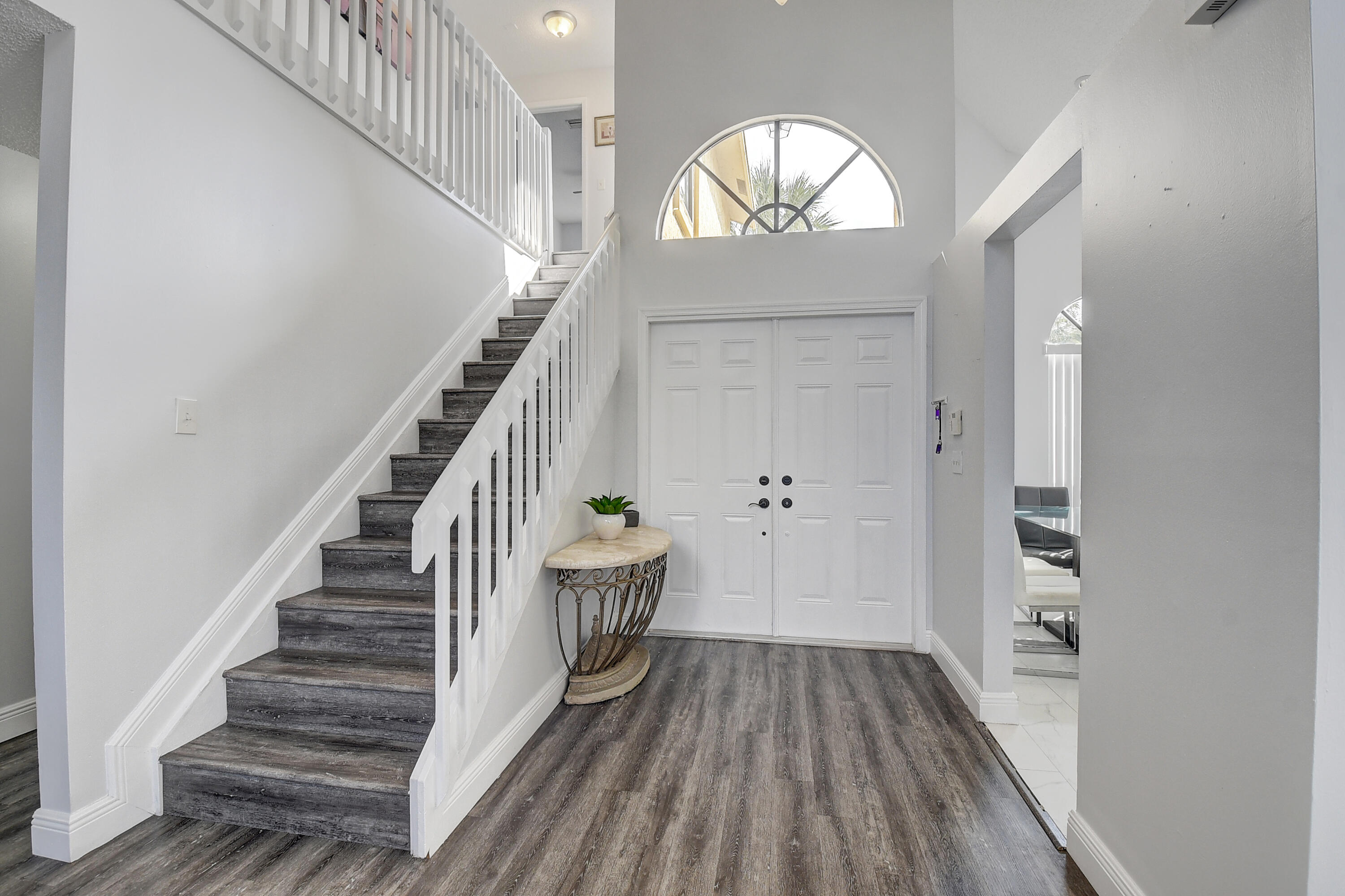 8559 Shawe Way Boca Raton, FL 33433 - Photo 5 of 28 Entrance