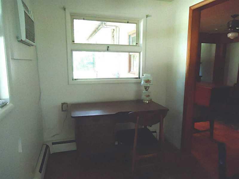 312 Elmbrook Road Beaver Falls, PA 15010 - Photo 4 of 24 Living Room. 6x5 nook area next to living room.