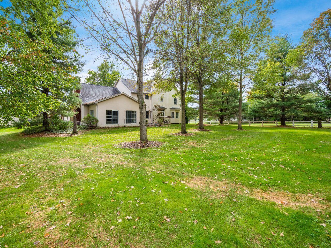 6710 Duffy Road Delaware, OH 43015 - Photo 3 of 40 C_-_6710_Duffy_078