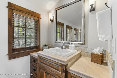 $2,150,000 | 16-17 Blackfoot Trail, Victor, ID 83455