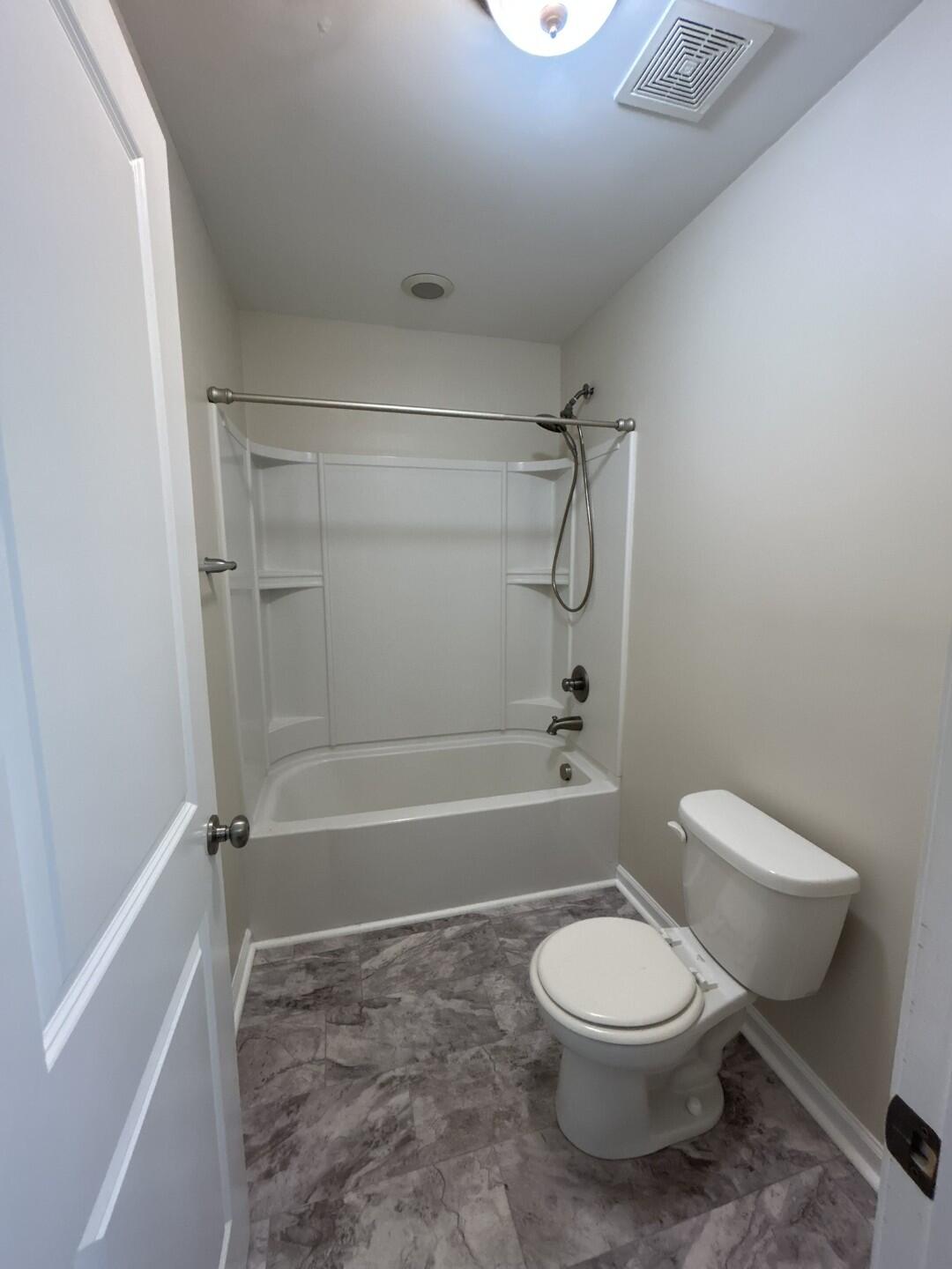 1566 Ruger Drive Sumter, SC 29150 - Photo 20 of 27 Upstairs Bathroom
