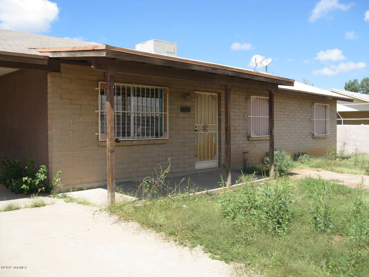 6690 South Draper Road Tucson, AZ 85757 - Photo 1 of 20