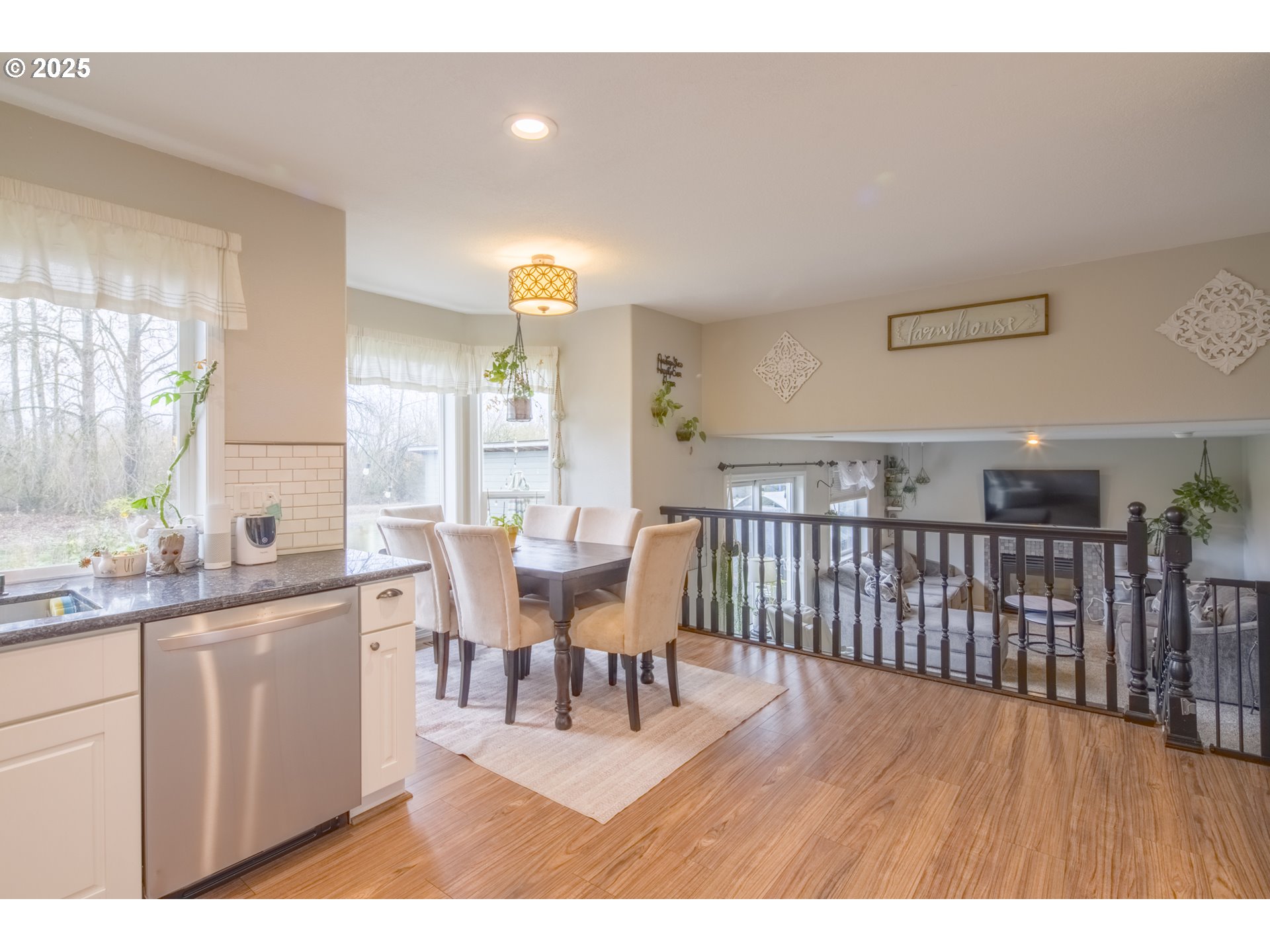 51784 Southeast 9th Street Scappoose, OR 97056 - Photo 15 of 39 Kitchen/Family Room