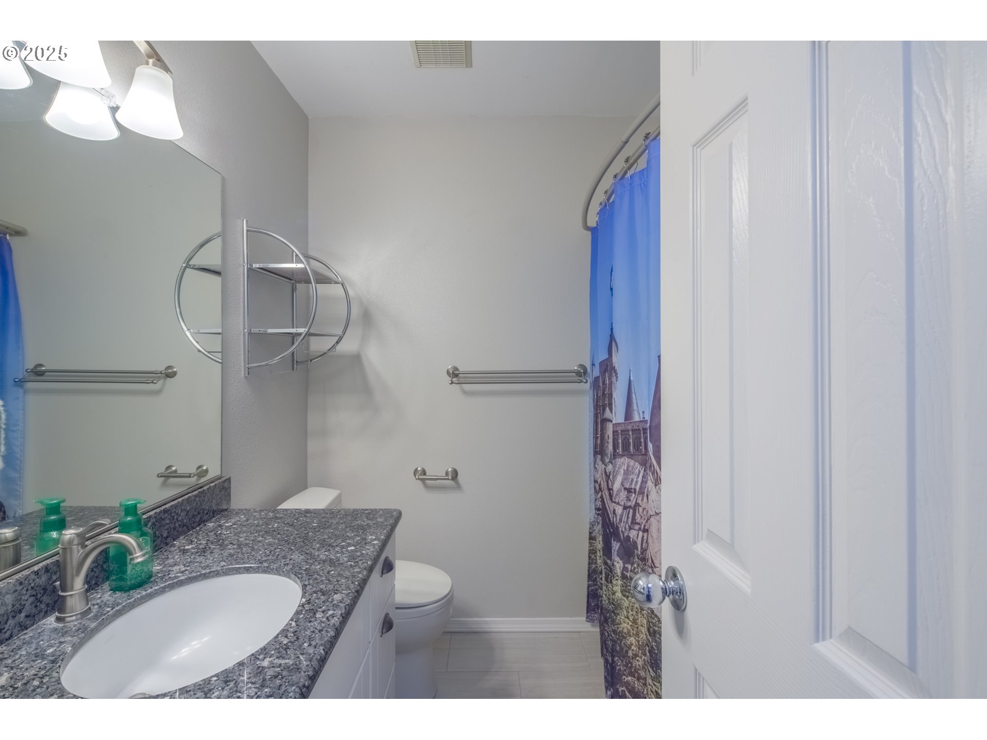 51784 Southeast 9th Street Scappoose, OR 97056 - Photo 28 of 39 Bathroom