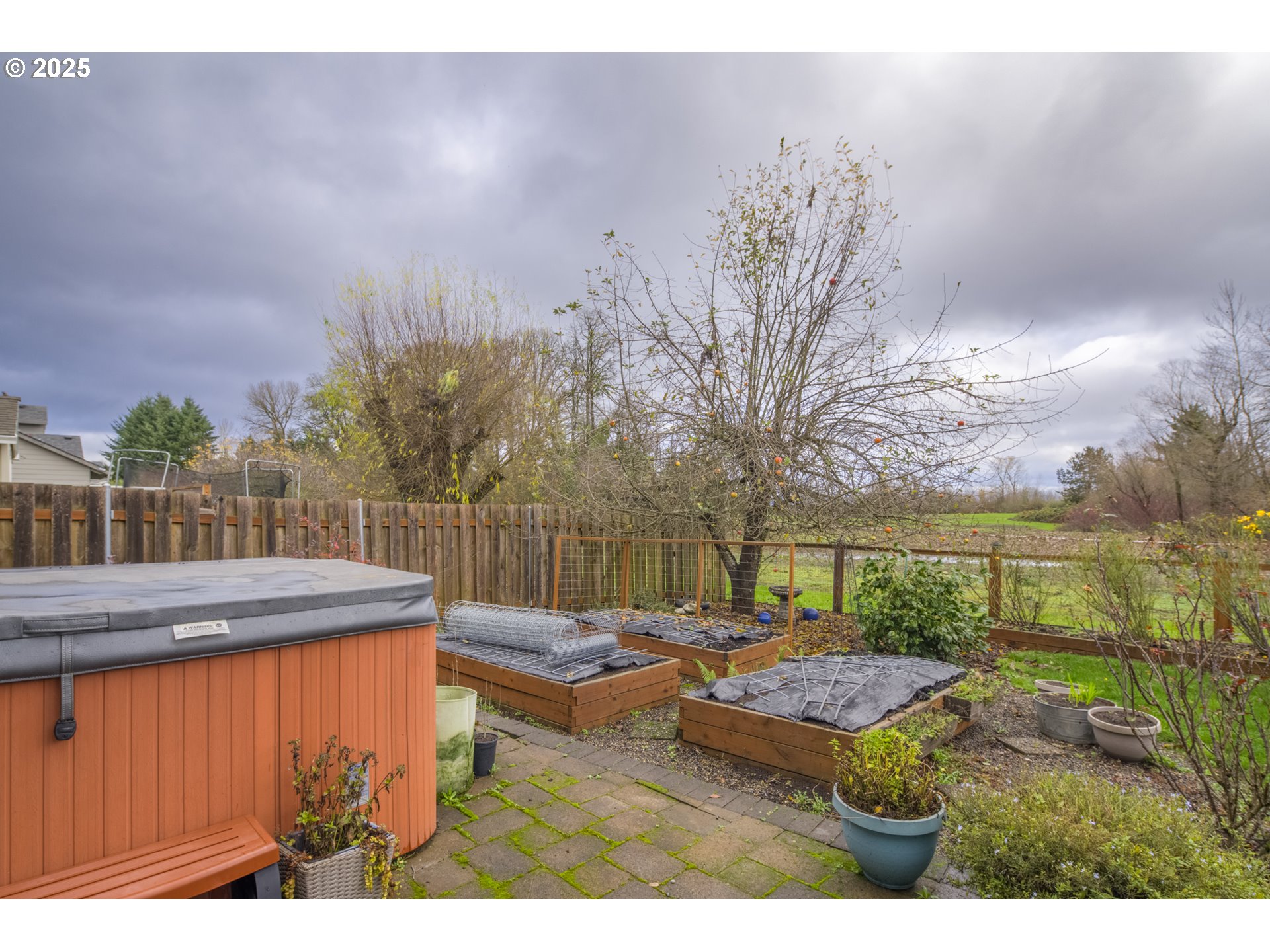 51784 Southeast 9th Street Scappoose, OR 97056 - Photo 31 of 39 Hot Tub