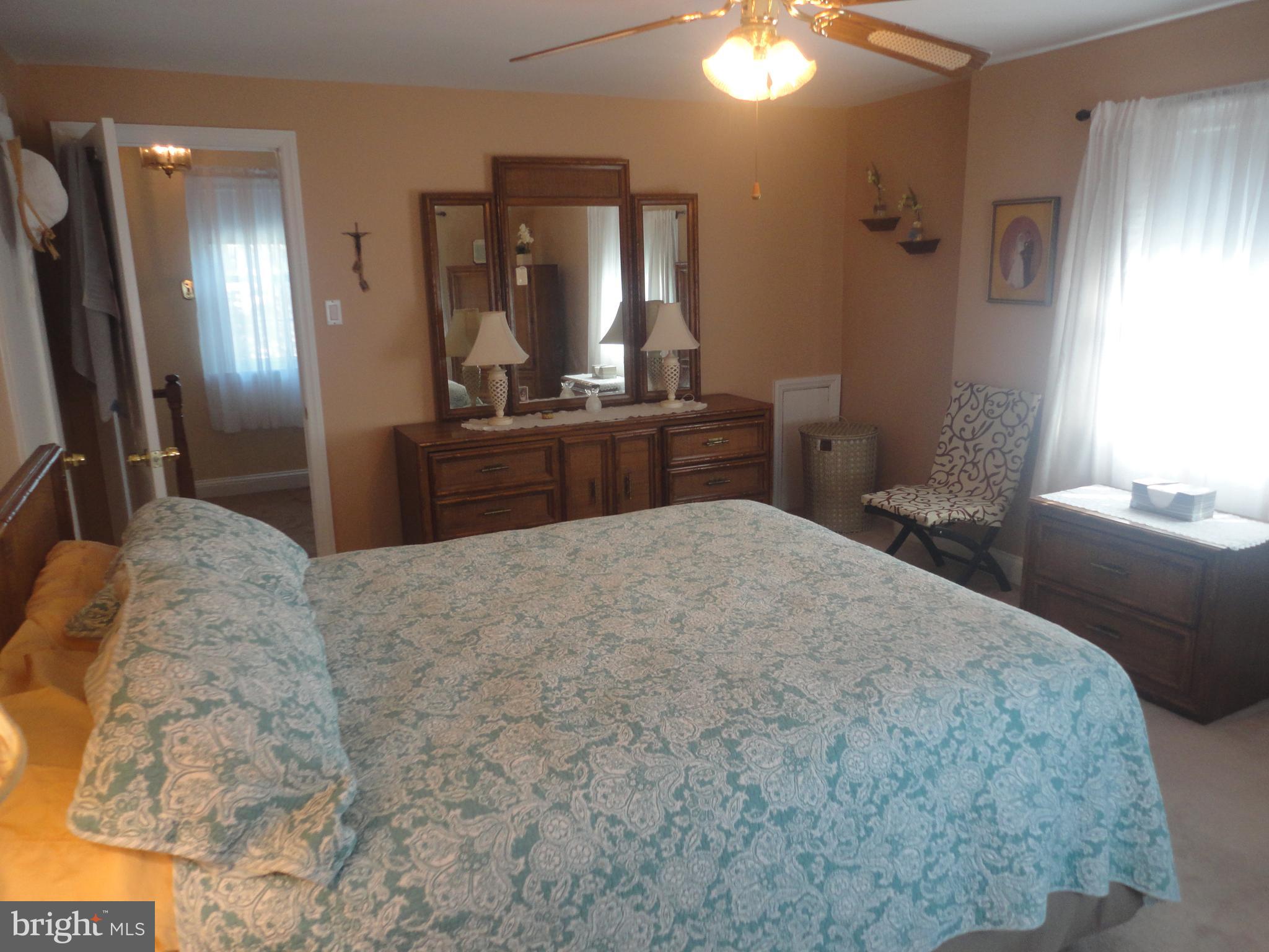 115 West Avenue Springfield, PA 19064 - Photo 15 of 34 Master Bedroom