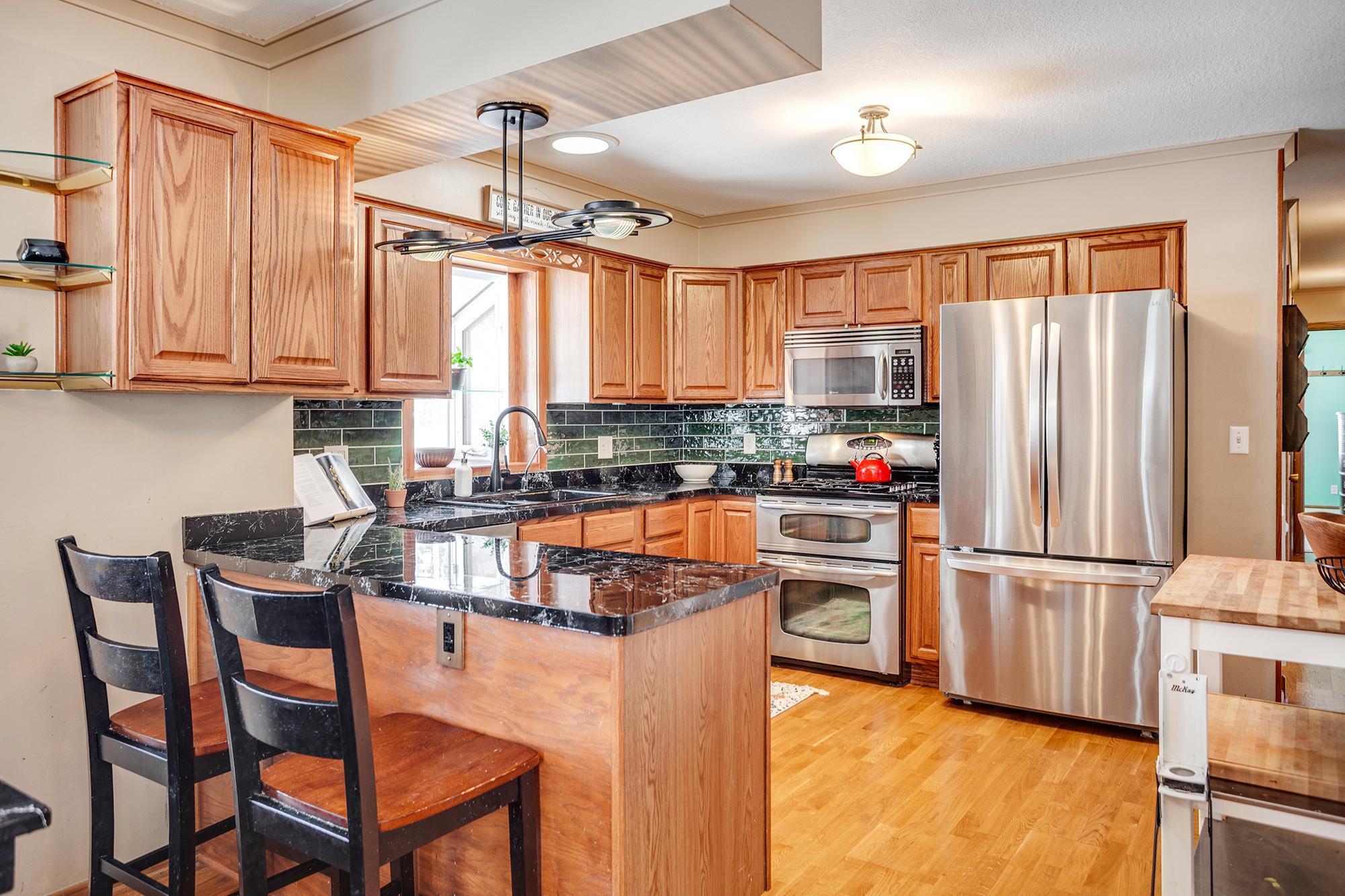 2722 Vale Crest Road Crystal, MN 55422 - Photo 3 of 70