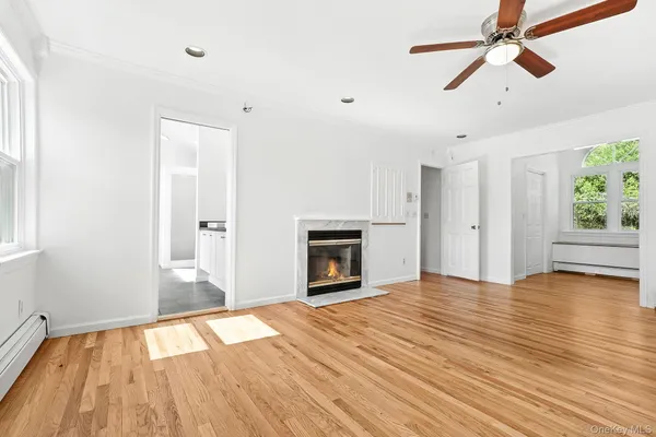 $869,900 | 19 Friendship Lane, Red Hook, NY 12571