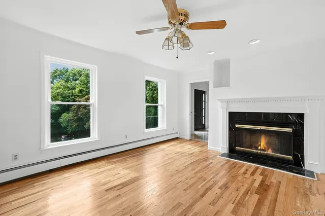 $885,000 | 19 Friendship Lane, Red Hook, NY 12571