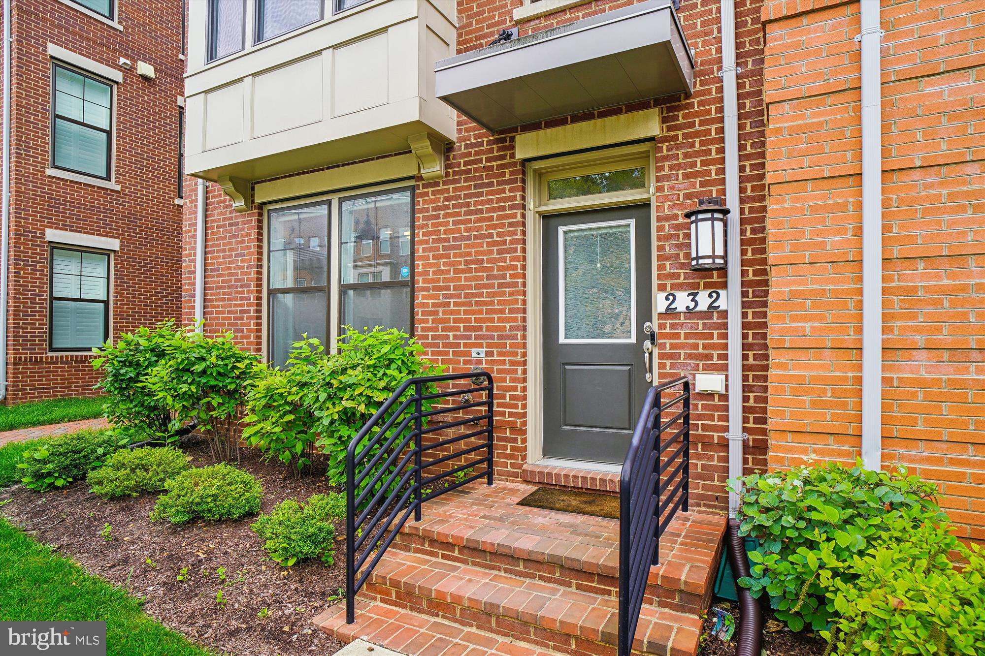 232 Kepler Drive Gaithersburg, MD 20878 - Photo 4 of 44 Porch