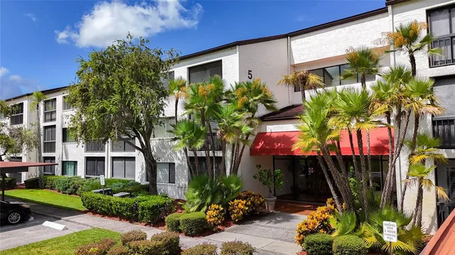 $177,500 | 2591 Countryside Boulevard, Unit 5308, Clearwater, FL 33761