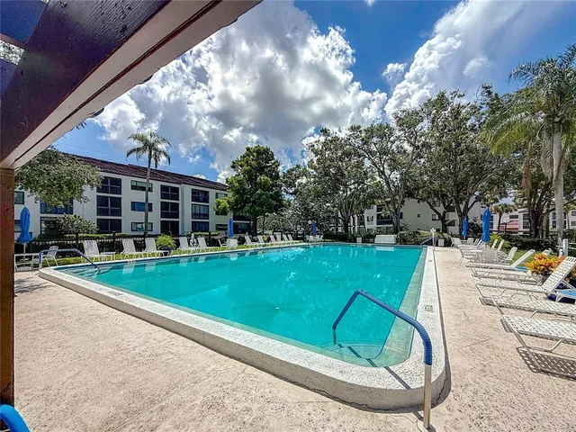 $184,900 | 2591 Countryside Boulevard, Unit 5308, Clearwater, FL 33761