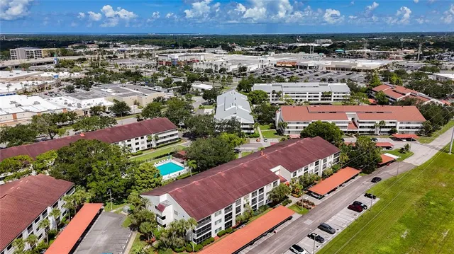 $184,900 | 2591 Countryside Boulevard, Unit 5308, Clearwater, FL 33761