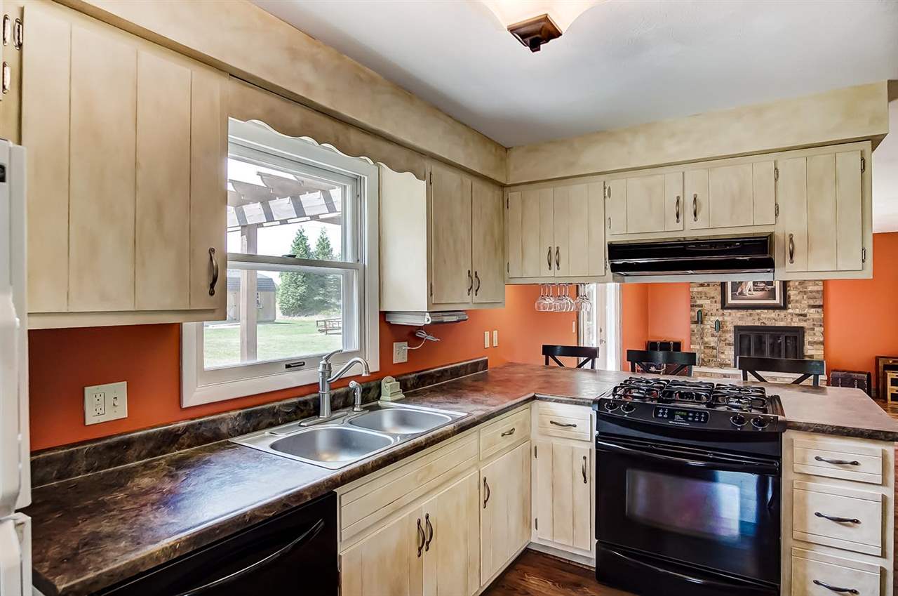 8008 Seiler Road New Haven, IN 46774 - Photo 13 of 36