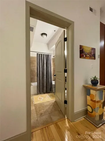 $2,970 | 5 West Walnut Street, Unit 201, Asheville, NC 28801