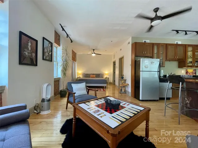 $2,970 | 5 West Walnut Street, Unit 201, Asheville, NC 28801