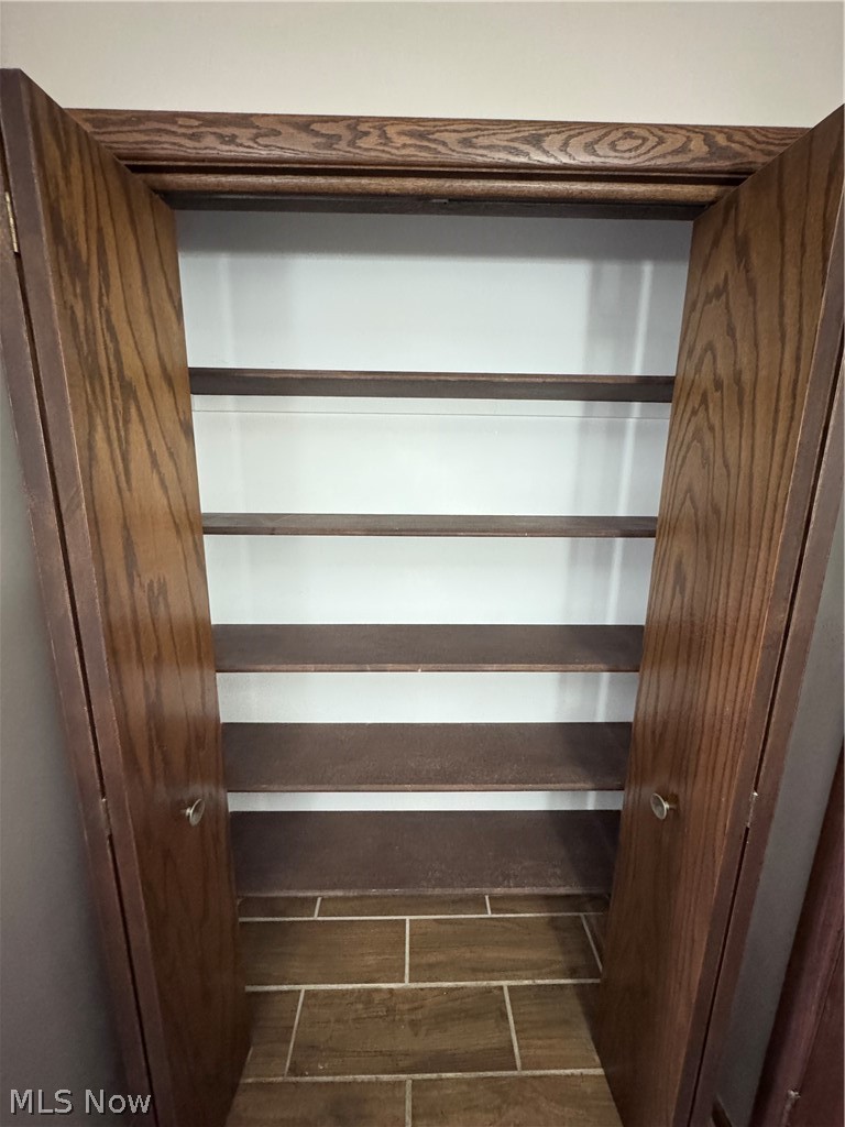 8615 Eberhart Road Northwest Dover, OH 44622 - Photo 12 of 38 Main bathroom storage