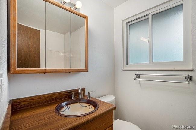 8598 Ingalls Circle Arvada, CO 80003 - Photo 16 of 24