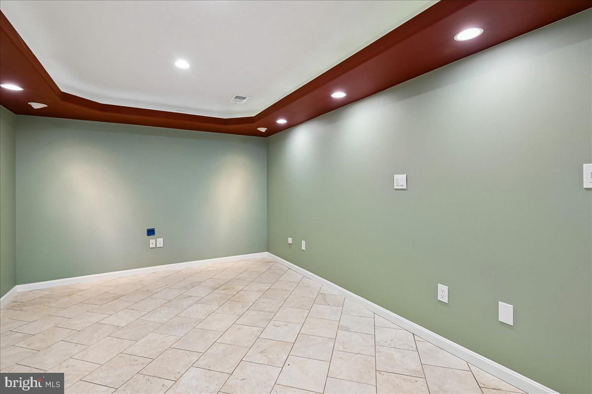 3633 Patuxent River Road Davidsonville, MD 21035 - Photo 10 of 85 Potential for a Home Theatre Room