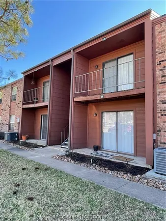 $900 | 904 University Oaks Boulevard, Unit 40, College Station, TX 77840