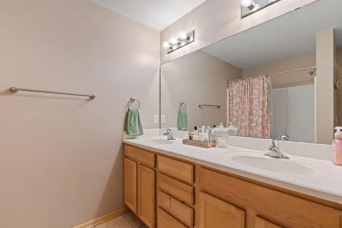 $275,000 | 7509 Parkridge Way, Savage, MN 55378