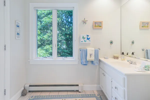 $2,950,000 | 23 Thaxter Lane, Edgartown, MA 02539