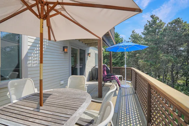 $2,950,000 | 23 Thaxter Lane, Edgartown, MA 02539