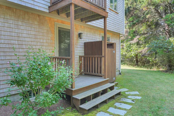 $2,950,000 | 23 Thaxter Lane, Edgartown, MA 02539