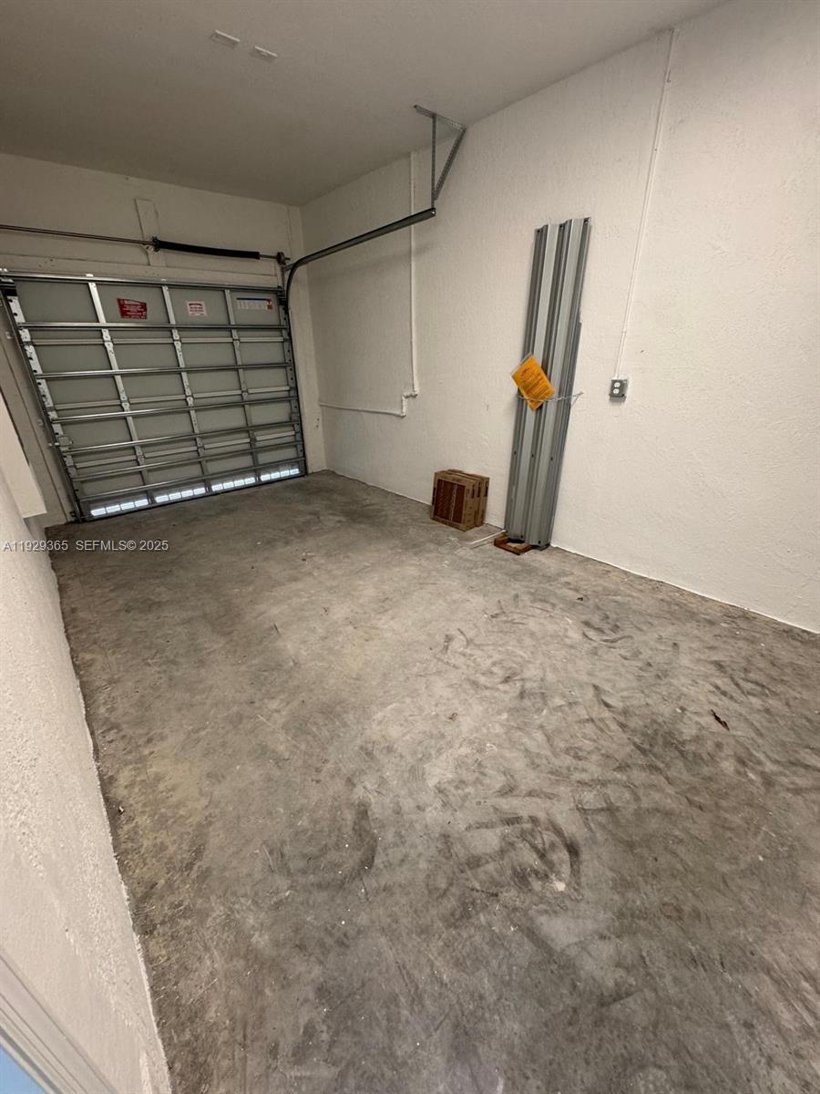 2825 Southeast 25th Avenue Homestead, FL 33035 - Photo 27 of 42