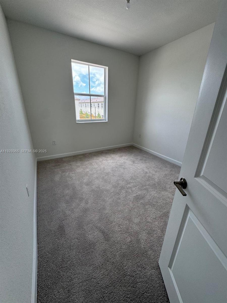 2825 Southeast 25th Avenue Homestead, FL 33035 - Photo 32 of 42