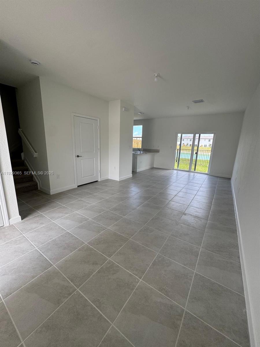 2825 Southeast 25th Avenue Homestead, FL 33035 - Photo 36 of 42