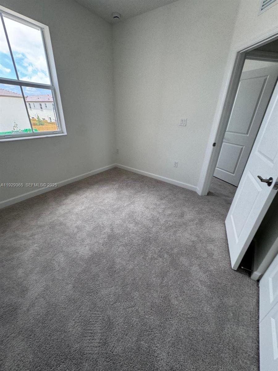 2825 Southeast 25th Avenue Homestead, FL 33035 - Photo 38 of 42