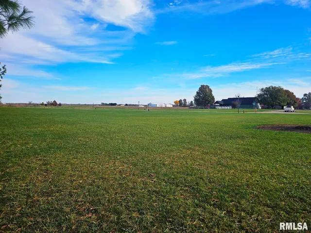 $16,000 | 2-4 Barton Street, Modesto, IL 62667