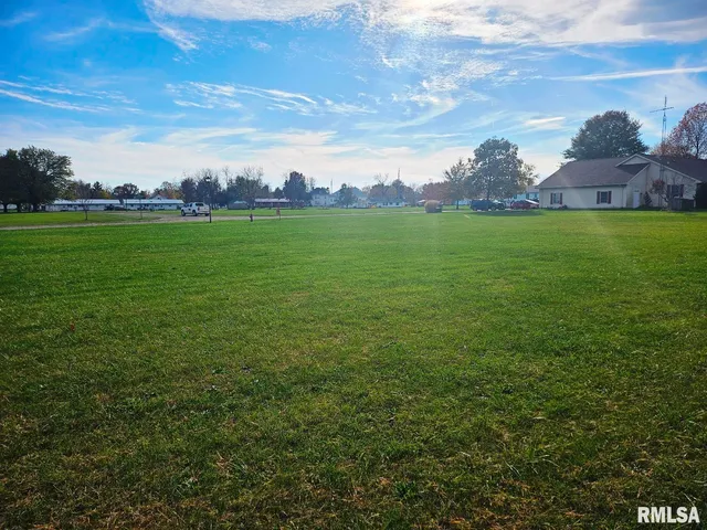 $16,000 | 2-4 Barton Street, Modesto, IL 62667