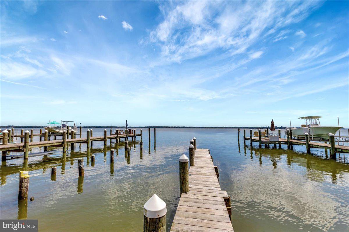 13226 Susquehanna Road Baltimore, MD 21220 - Photo 5 of 43 a view of a ocean with boats