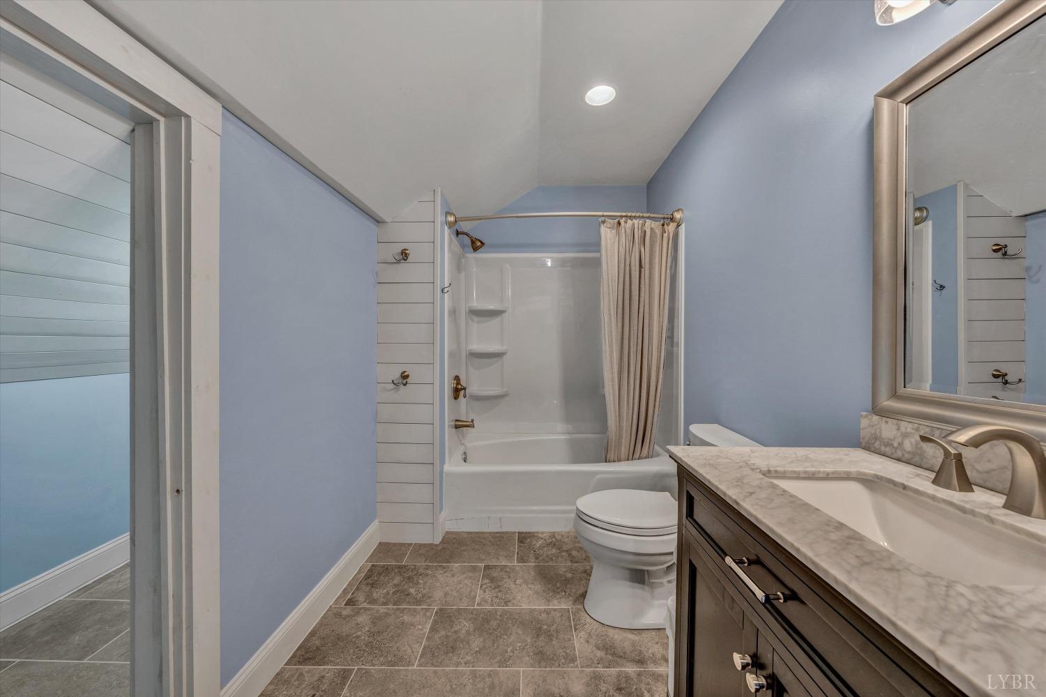 7825 Franklin Road Boones Mill, VA 24065 - Photo 33 of 61 Gallery Image 33