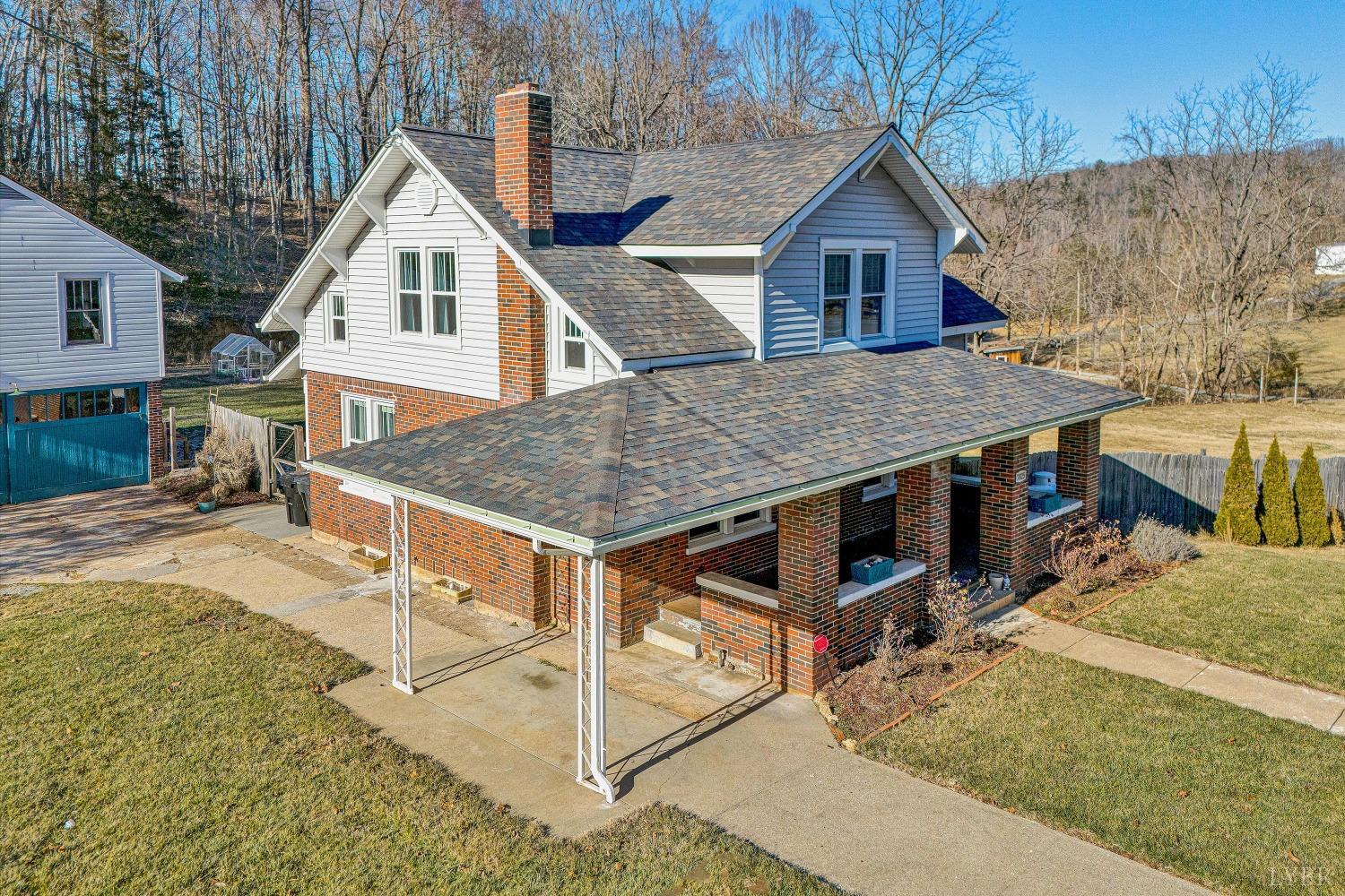 7825 Franklin Road Boones Mill, VA 24065 - Photo 4 of 61 Gallery Image 4