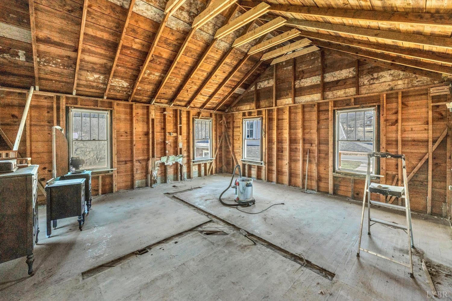 7825 Franklin Road Boones Mill, VA 24065 - Photo 42 of 61 Gallery Image 42