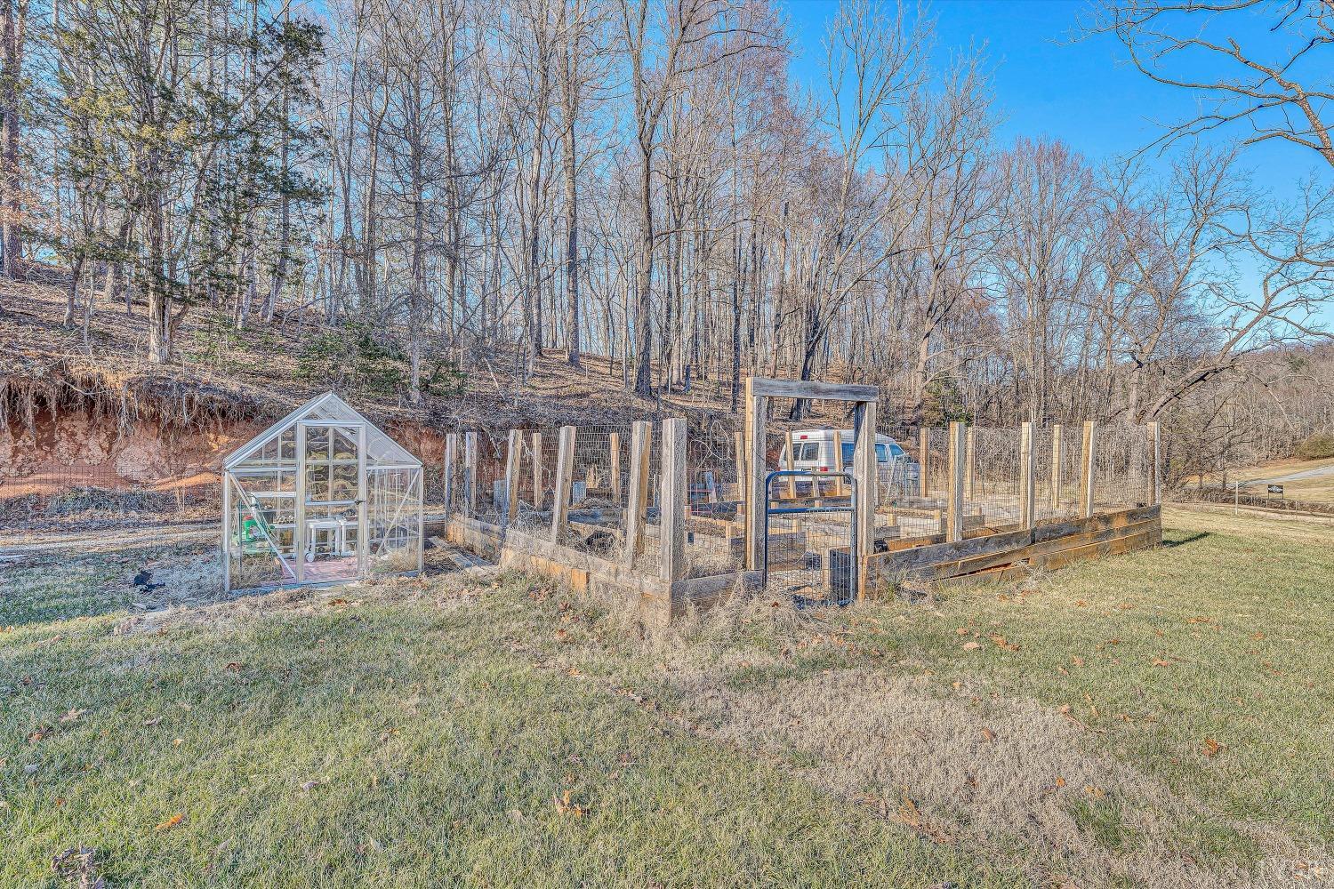 7825 Franklin Road Boones Mill, VA 24065 - Photo 46 of 61 Gallery Image 46