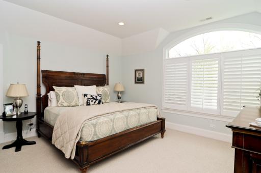 2031 Illinois Road Northbrook, IL 60062 - Photo 8 of 16